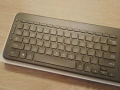 Майкрософт безжична клавиатура с тъч пад, снимка 2