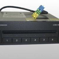 Оригинален 6 DISC CD CHANGER за VW , снимка 1 - Аксесоари и консумативи - 30802887