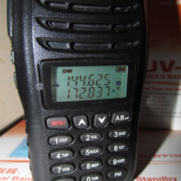 !!█▬█ █ ▀█▀ Нова Мобилна радиостанция уоки токи Baofeng UV-B5 PMR DTMF, CTCSS, DCS 136-174 400-520, снимка 2 - Ловно оръжие - 36377205