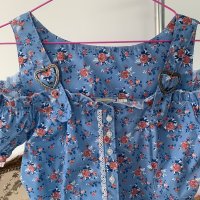 Блуза в размер М, снимка 4 - Блузи с дълъг ръкав и пуловери - 44479041