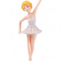 Момиче балерина с бяла пачка пластмасова фигурка играчка топер , снимка 1 - Фигурки - 35605508