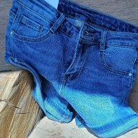 Къси дънкови панталони с изтъркан ефект, снимка 3 - Къси панталони и бермуди - 44478600
