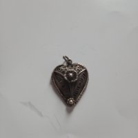 Сребърна висулка филигран, снимка 1 - Антикварни и старинни предмети - 31183705