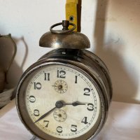 Красив стар часовник с камбанка, снимка 4 - Антикварни и старинни предмети - 44215314