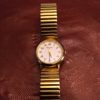 Regent оригинален позлатен дамски часовник 