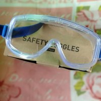 Продавам прадпазни работни очила, снимка 2 - Градински инструменти - 39230825