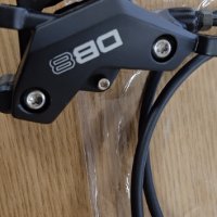 Комплект 4-бутални спирачки SRAM DB8 за Enduro / Downhill, снимка 2 - Части за велосипеди - 40445647