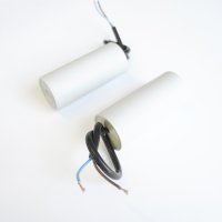 Работен кондензатор 420V/470V 60uF с кабел, снимка 1 - Друга електроника - 42560597