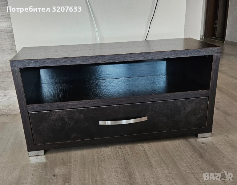 Стилен и практичен TV шкаф , снимка 1