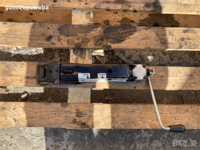 Крик за Кола Крик за MINI Cooper R56 Оригинал, снимка 1