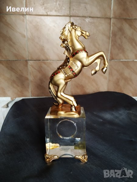 статуетка-кон, снимка 1