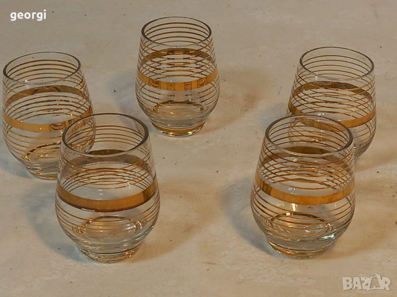 Пет стъклени чаши за ракия с позлата , снимка 1