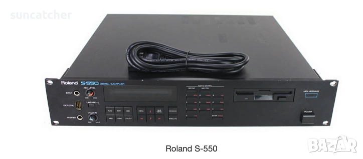 Търся семплър/sampler Roland S550, снимка 1