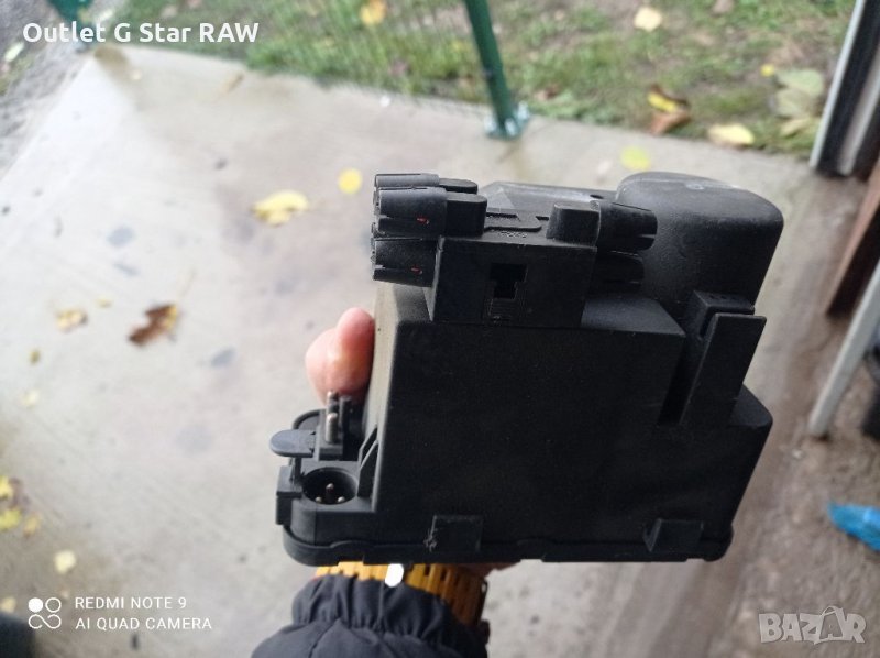 Помпя за централно за Мерцедес 124, снимка 1