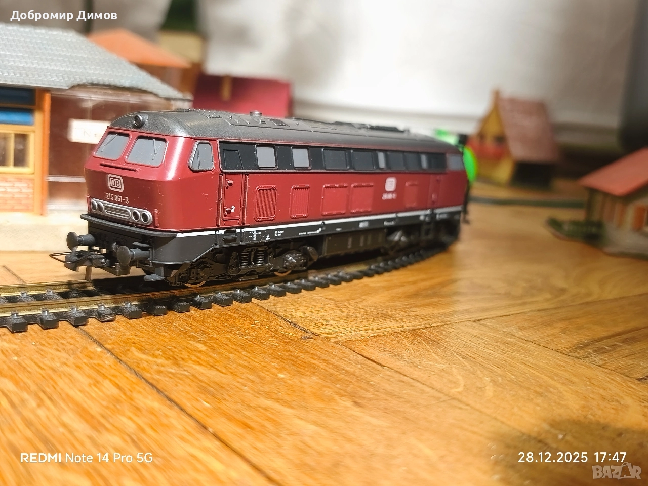 Дизелов локомотив BR215, снимка 1