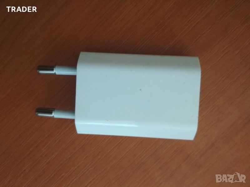 Зарядно устройство Apple iphone 5W USB POWER ADAPTER MD813, снимка 1
