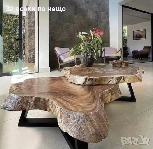 Ръчно Изработени Помощни Холни Маси от Орехова Дървесина, снимка 1