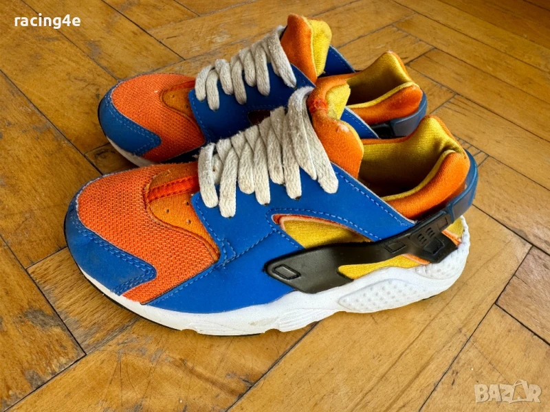 Детски маратонки Nike Huarache шарени, снимка 1