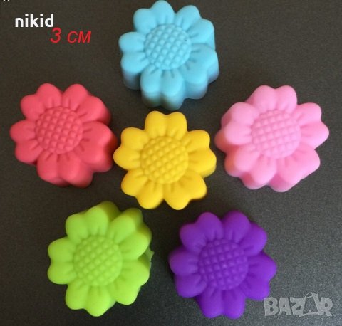 малко цвете лютиче силиконов молд форма за бонбон гипс шоколад сапун , снимка 1