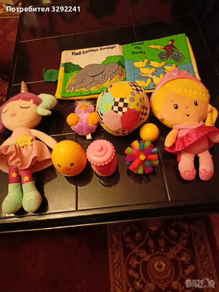 Лот кукли, мека книжка, дрънчащи топка и яйце и музикално шише но, снимка 1