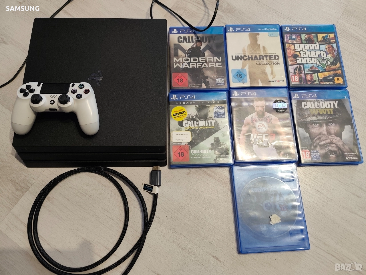 Sony Playstation - 4 Pro CUH-7216B, снимка 1