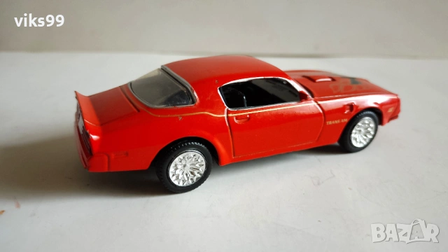 Pontiac Firebird Trans Am 1977 Motormax - Мащаб 1:43, снимка 5 - Колекции - 53096343