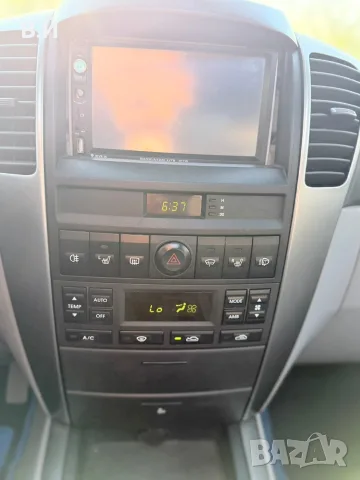 Kia Sorento 2.5, снимка 11 - Автомобили и джипове - 56227427