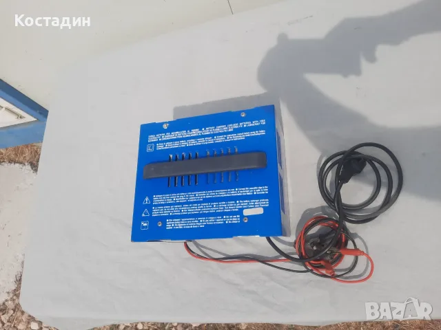 Токоизправител,зарядно Немско профисионално   12-24v  , снимка 3 - Аксесоари и консумативи - 55935395