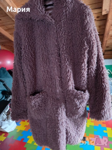 Пухкаво палтенце в лилаво