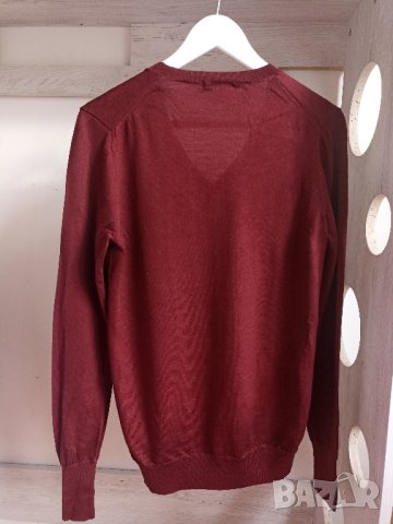 Дамски пуловер Uniqlo, снимка 2 - Блузи с дълъг ръкав и пуловери - 44294027
