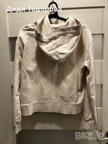 Дамски суичър Calvin Klein Jeans с качулка, снимка 3 - Суичъри - 56214429