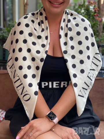 шал valentino garavani, снимка 2 - Шалове - 51454100