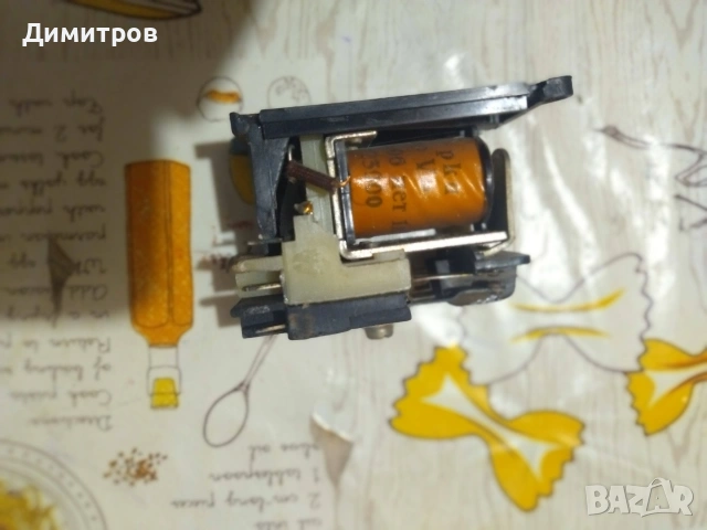 Реле, снимка 9 - Друга електроника - 48084543