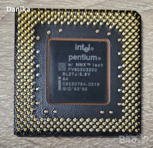 Работещ Intel Pentium 200 MMX процесор ретро CPU Socket 7, снимка 2 - Процесори - 51773172