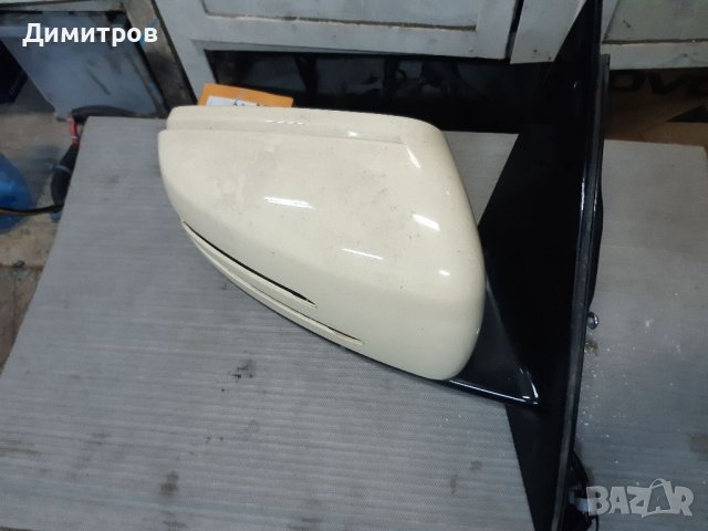 Огледало Mercedes-Benz E-Class Sedan (W212) (01.2009 - 12.2016), снимка 2 - Части - 40431033