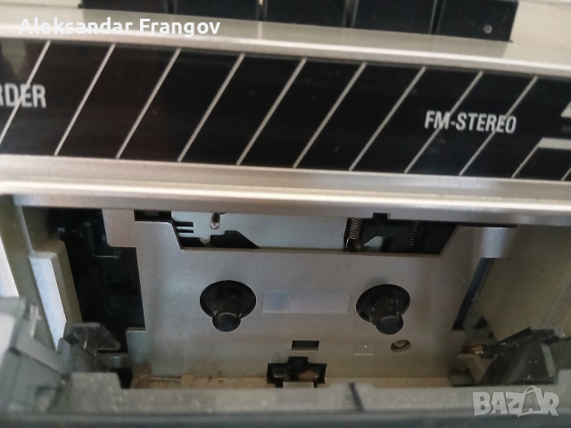 GRUNDIG RR 1100, снимка 5 - Радиокасетофони, транзистори - 52947020