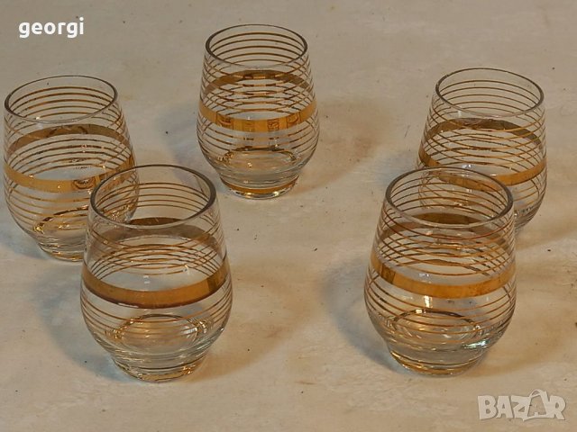 Пет стъклени чаши за ракия с позлата 