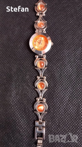 Дамски Часовници Cartier, снимка 4 - Дамски - 44404832
