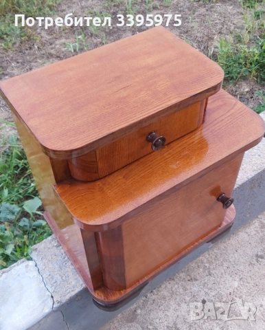 Антично нощно шкафче (Пловдив, 1952 г.), снимка 2 - Етажерки - 51789057