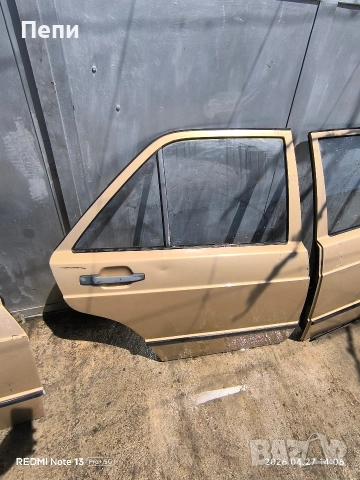 Врати за Мерцедес 190 комплект , снимка 4 - Части - 54338051