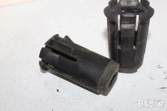 Буфер заден мост Мазда 3 2008 2.3i 158hp Mazda 3 седан ляв десен , снимка 2 - Части - 51229719