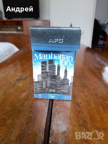 Стара кутия от цигари Manhattan, снимка 1 - Колекции - 42193472