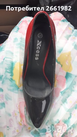 Лачени токчета - обувки на ток - преливащо черно - червени, снимка 2 - Дамски обувки на ток - 37053551
