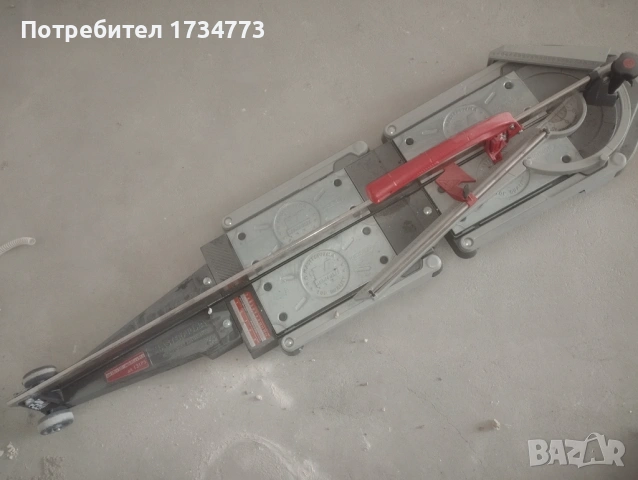 Продавам машина за рязане на плочки 