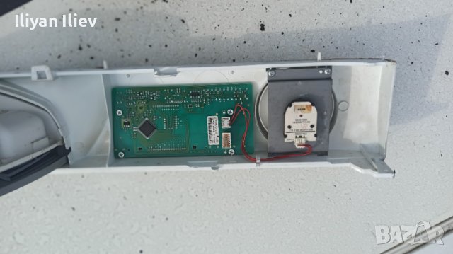 Части от Пералня Ariston AVD 109, снимка 2 - Перални - 42461221