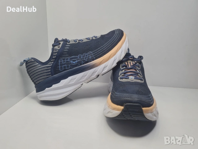Маратонки Hoka Bondi 6 Носени,но в отлично състояние. Размер 40 стелка 25 см.Цена 50 евро ., снимка 2 - Маратонки - 54094002