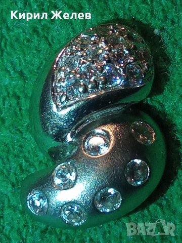 СКЪПОЦЕНЕН СРЕБЪРЕН МЕДАЛЬОН СРЕБРО 925 с БЯЛА ПОЗЛАТА и ФАСЕТИРАНИ ЮВЕЛИРНО КРИСТАЛЧЕТА 34440, снимка 2 - Колиета, медальони, синджири - 39318928