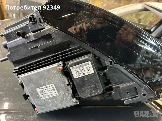 Фар Audi Q3 , снимка 3 - Части - 53300197