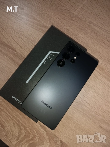 SAMSUNG S25 ULTRA 256 GB почти нов!