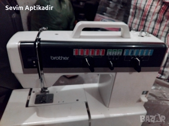 Шевна машина в отлично състояние , снимка 7 - Шевни машини - 52550888